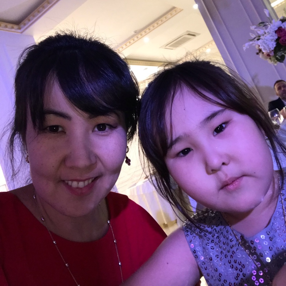 Meet your Posher, Albina